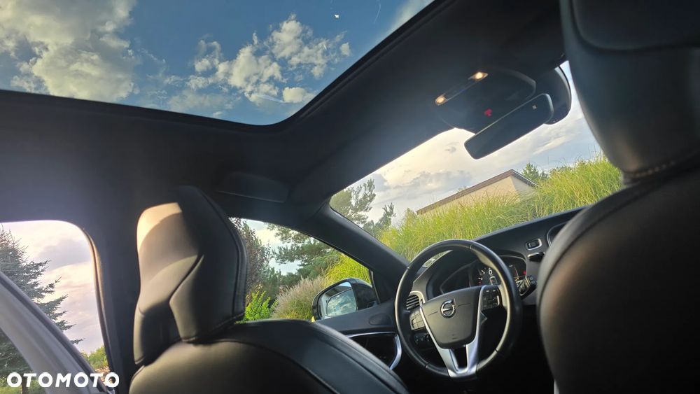 Volvo V40 Cross Country T3 Drive-E Summum - 9