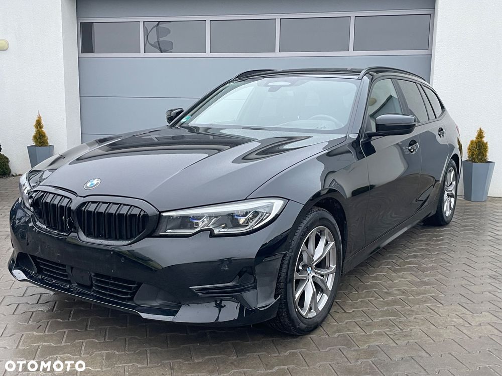 BMW Seria 3 320d Sport Line - 2
