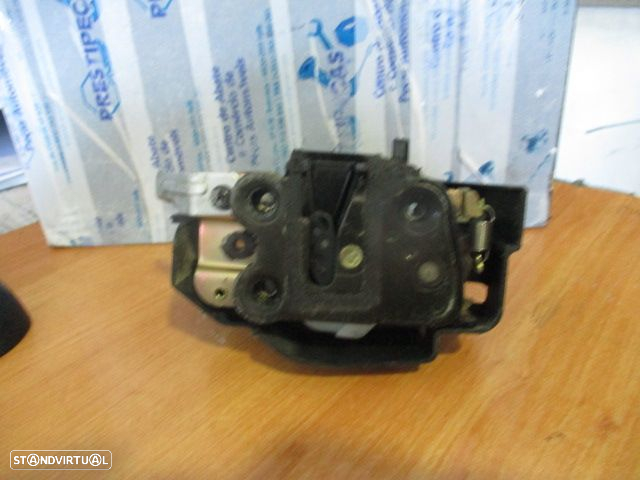 Fecho FEC4441 KIA PICANTO 2004 1.0 61CV 5P CINZA TD MANUAL - 3