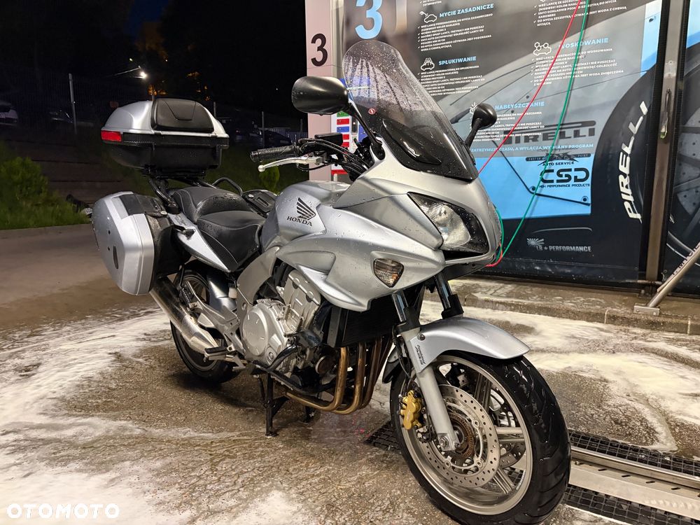 Honda CBF - 1