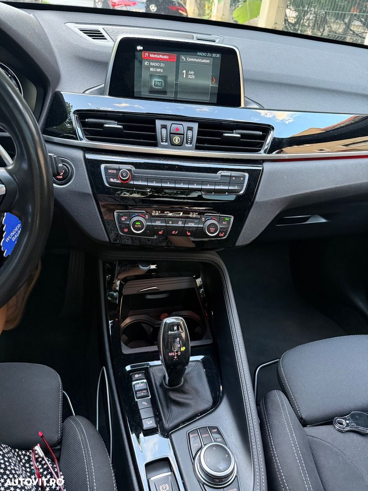 BMW X1 xDrive20i Aut. Sport Line - 6