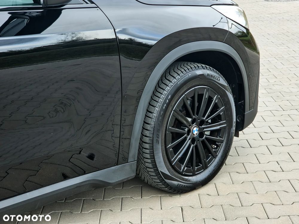 BMW iX1 eDrive20 66.5kWh xLine - 23