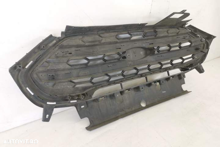 Grila Radiator Centrala Originala In Stare Buna Ford  EcoSport  2 [fac - 6
