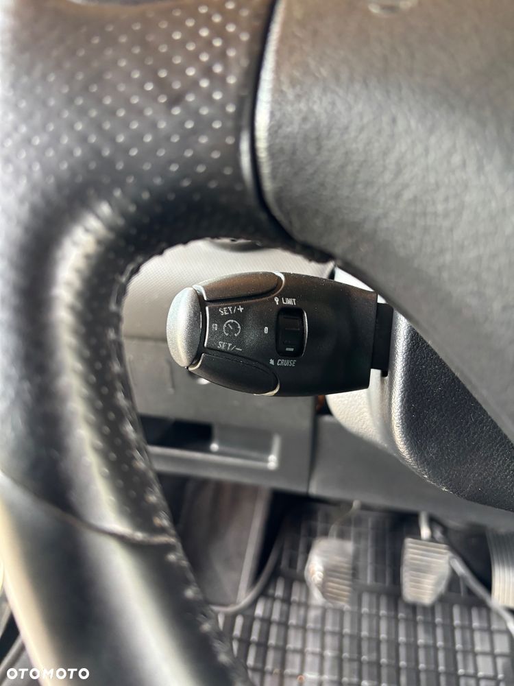Peugeot 308 HDi FAP 150 Business Line Niveau 2 - 25