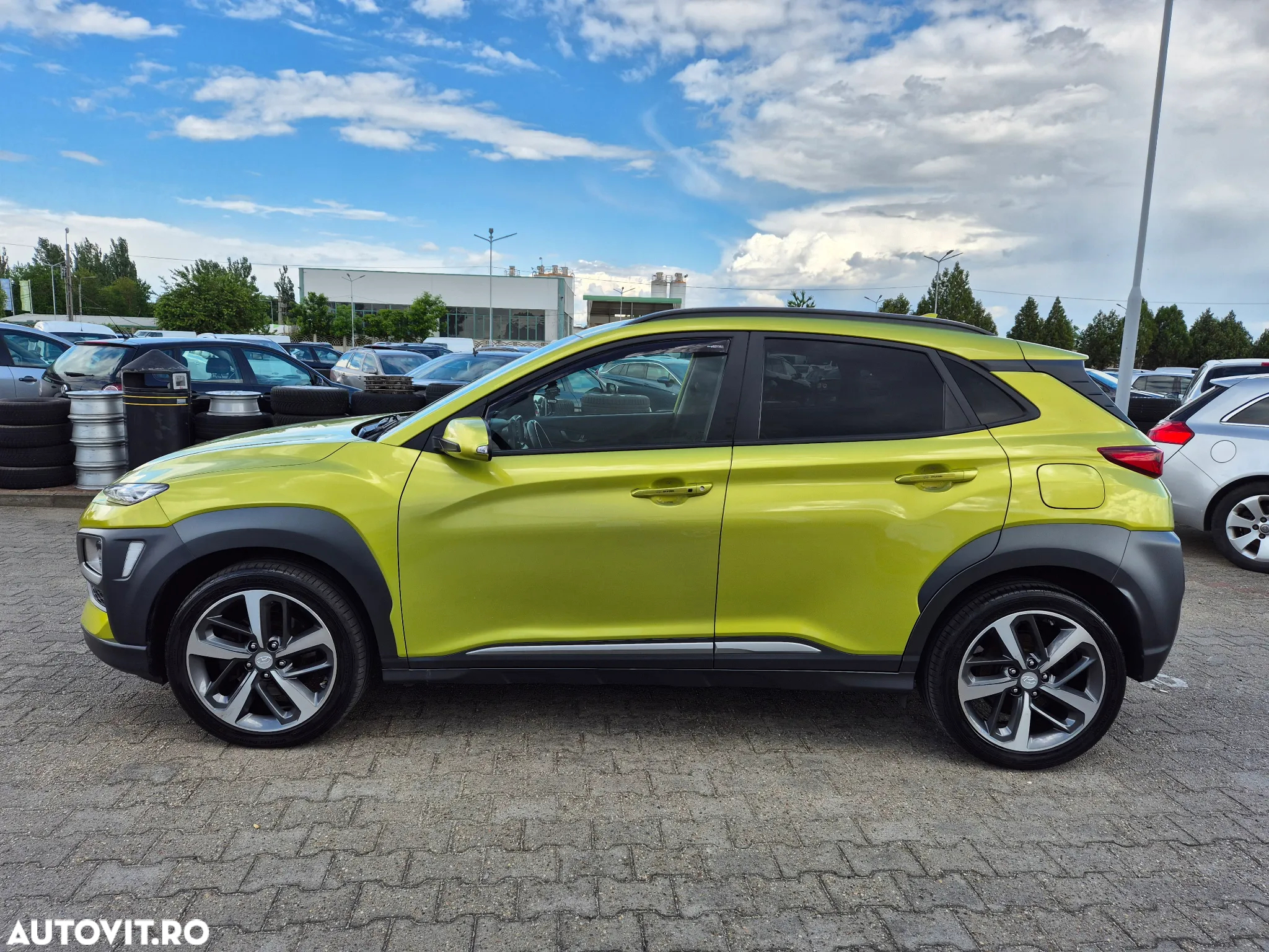 Hyundai KONA 1.6 CRDi 4WD 7DCT Luxury - 12