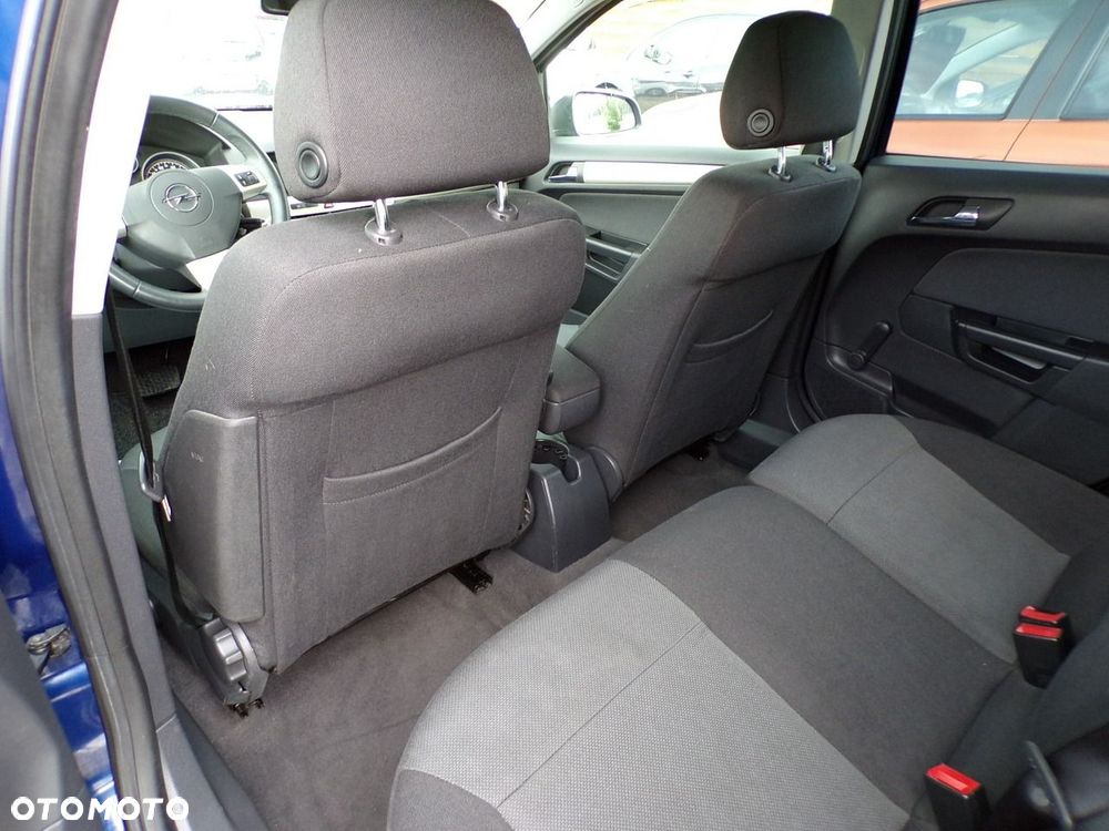Opel Astra - 21