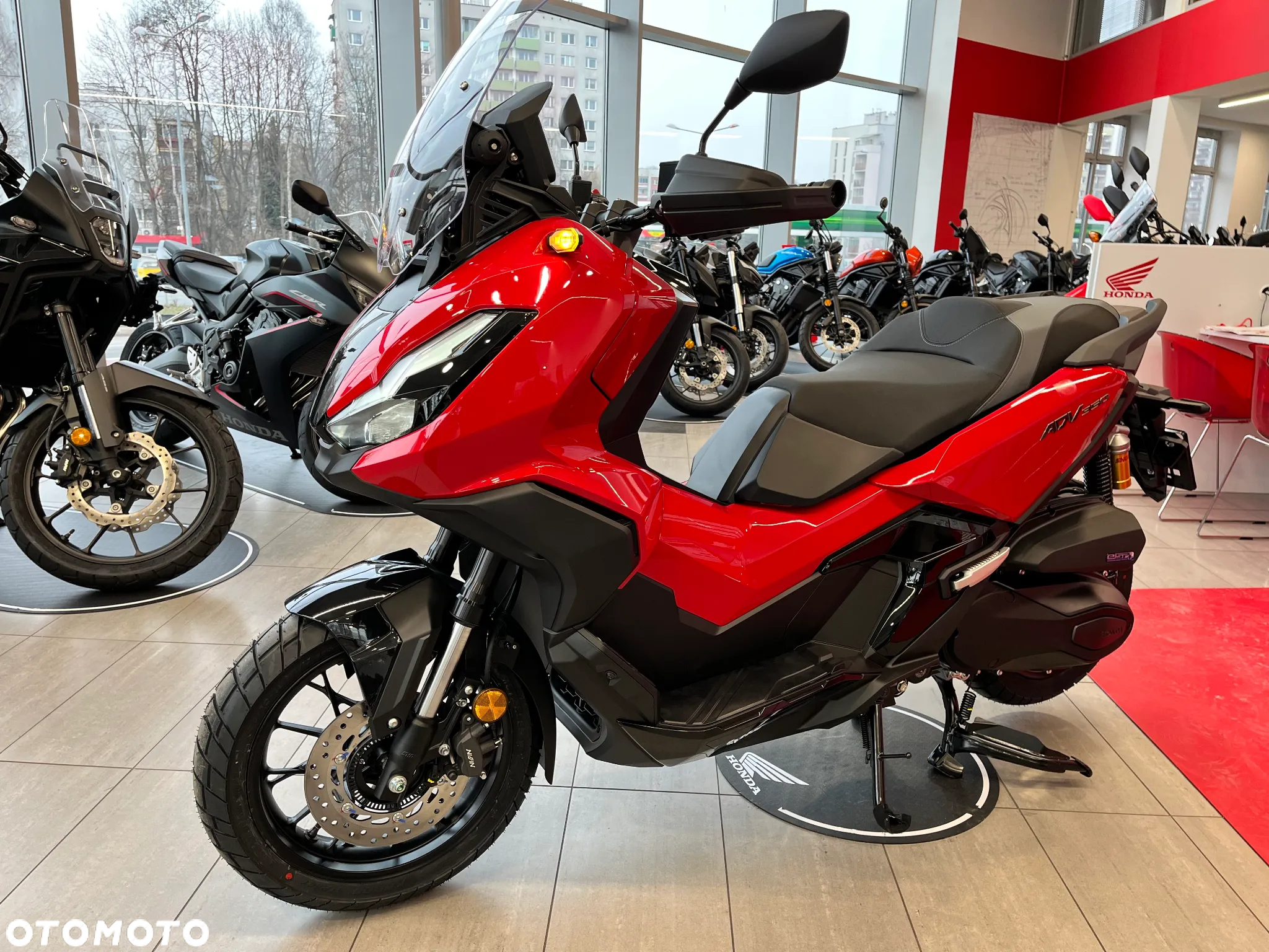 Honda ADV350 - 6