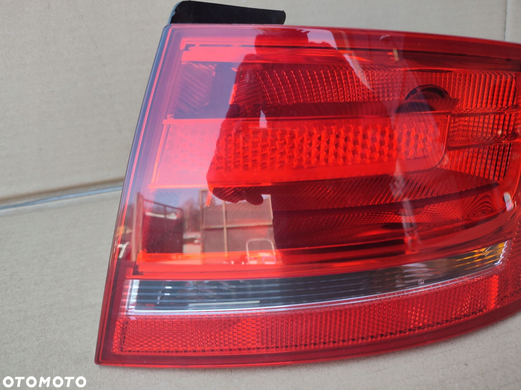 Lampa prawy tył w błotnik AUDI A4 B8 EUROPA SEDAN - 2
