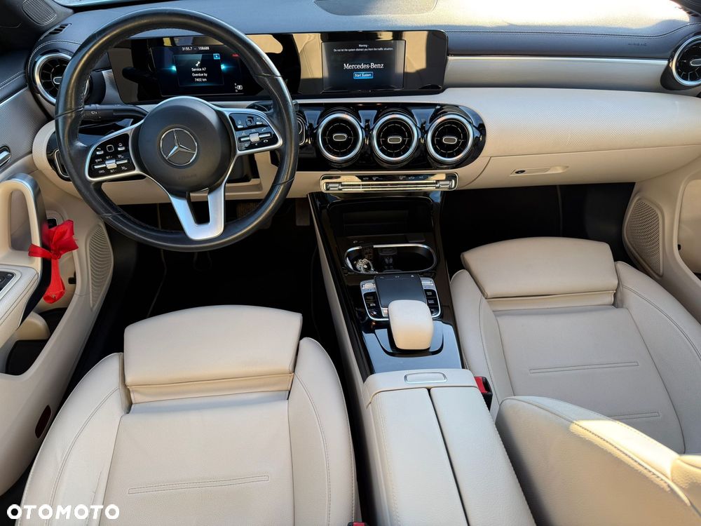 Mercedes-Benz CLA 250 Progressive 7G-DCT - 15