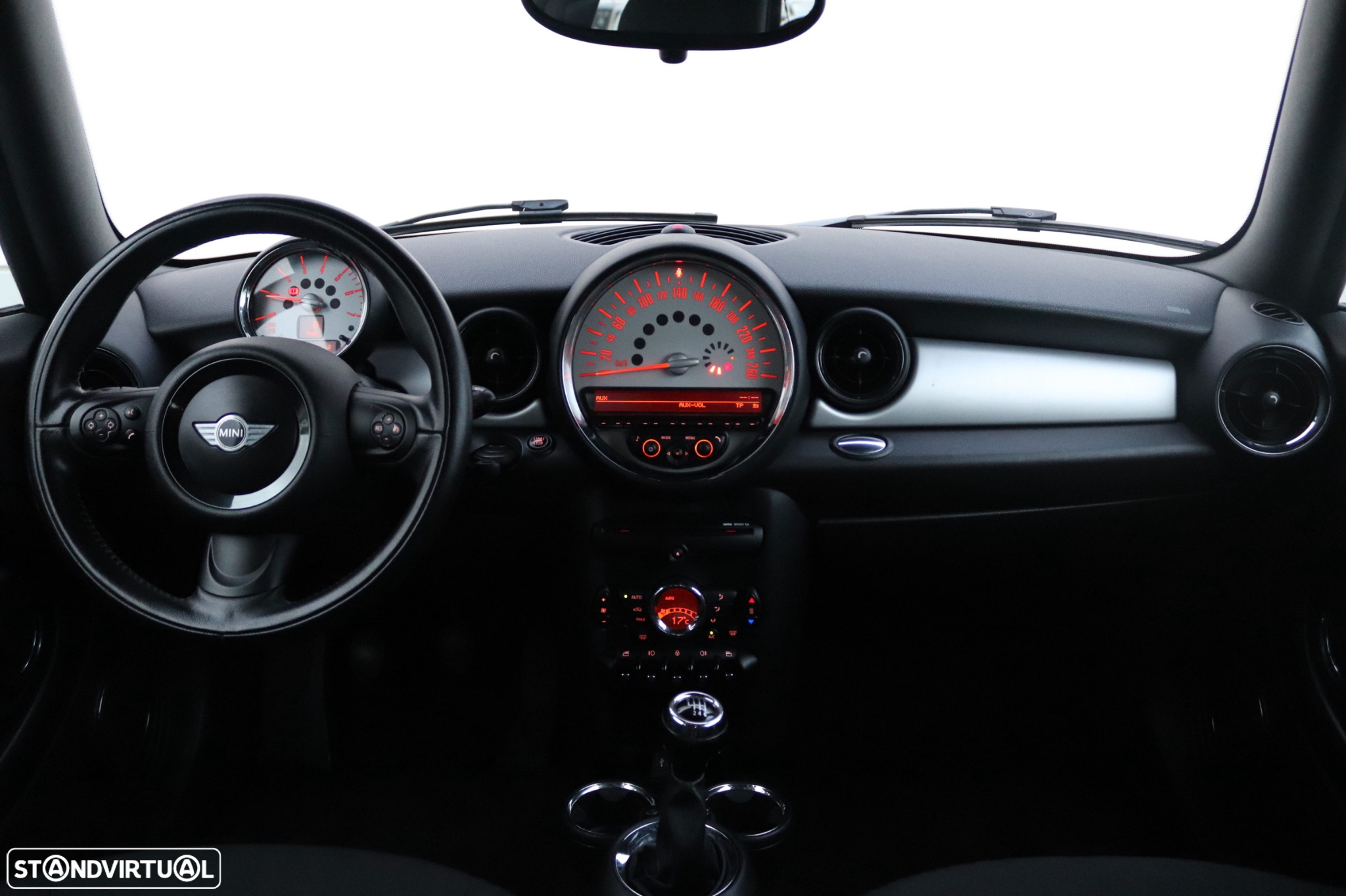 MINI 3 Portas One D - 9