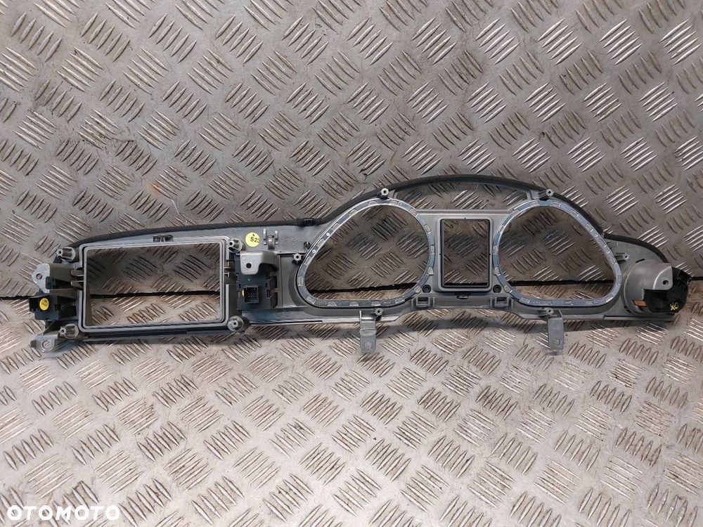 RAMKA LICZNIKA  AUDI A6 C6 4F1941531D 4F1857115D 4F1927227A 4F0927123A - 7