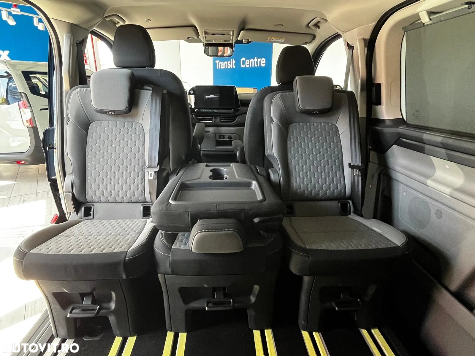 Ford Tourneo Custom Bus 320L 2.0 EcoBlue 136 CP 8AT L2H1 FWD Titanium - 7