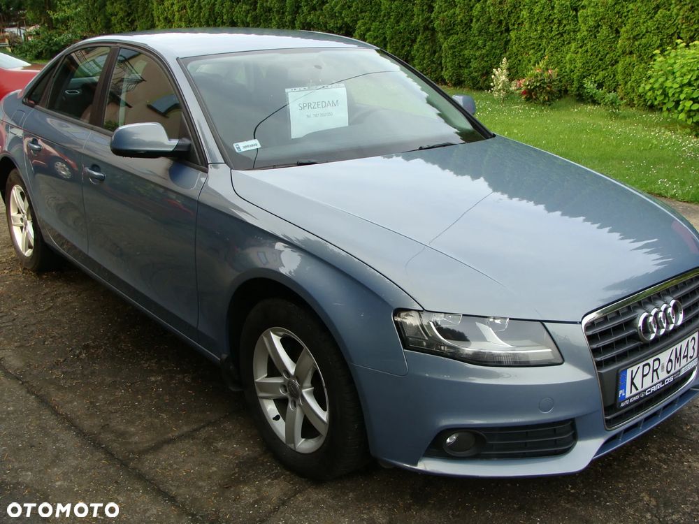 Audi A4 Limousine - 9