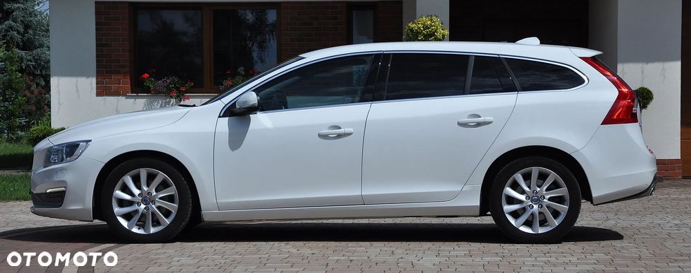 Volvo V60 D4 Geartronic - 9