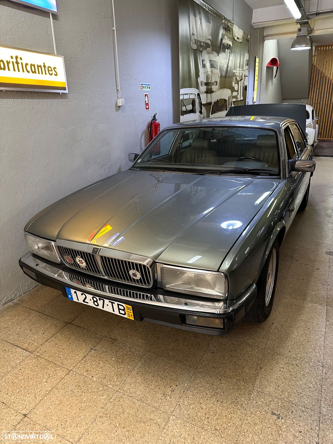 Jaguar Sovereign 4.0 - 1