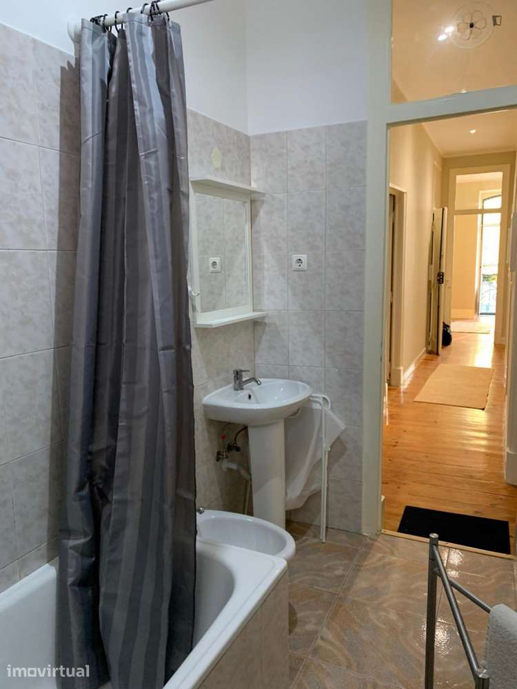Quarto - localizado em Arroios Lisbon - Grande imagem: 3/19