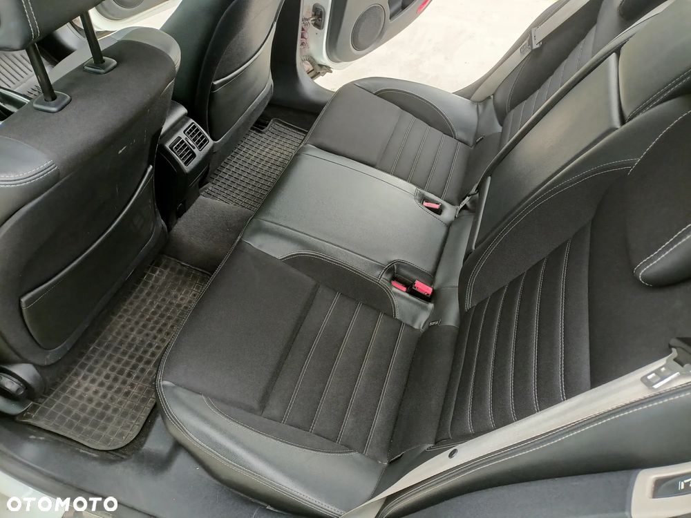 Renault Laguna ENERGY dCi 130 FAP Start-Stop Bose Edition - 10