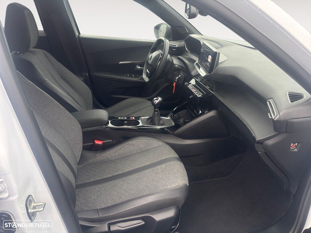 Peugeot 2008 1.2 PureTech Allure - 15