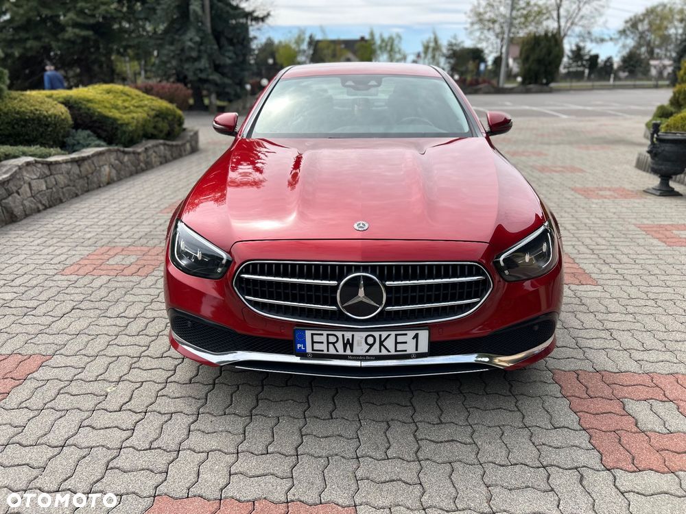 Mercedes-Benz Klasa E 220 d 4Matic 9G-TRONIC Avantgarde - 4