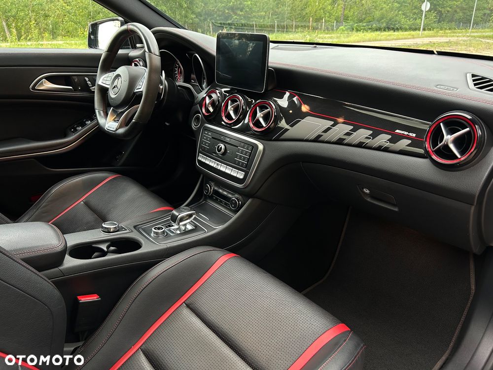 Mercedes-Benz CLA AMG 45 4-Matic - 17