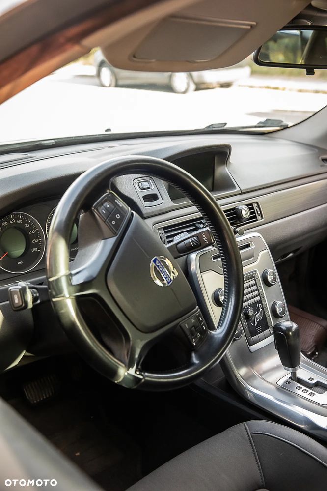 Volvo V70 D4 Geartronic Summum - 21
