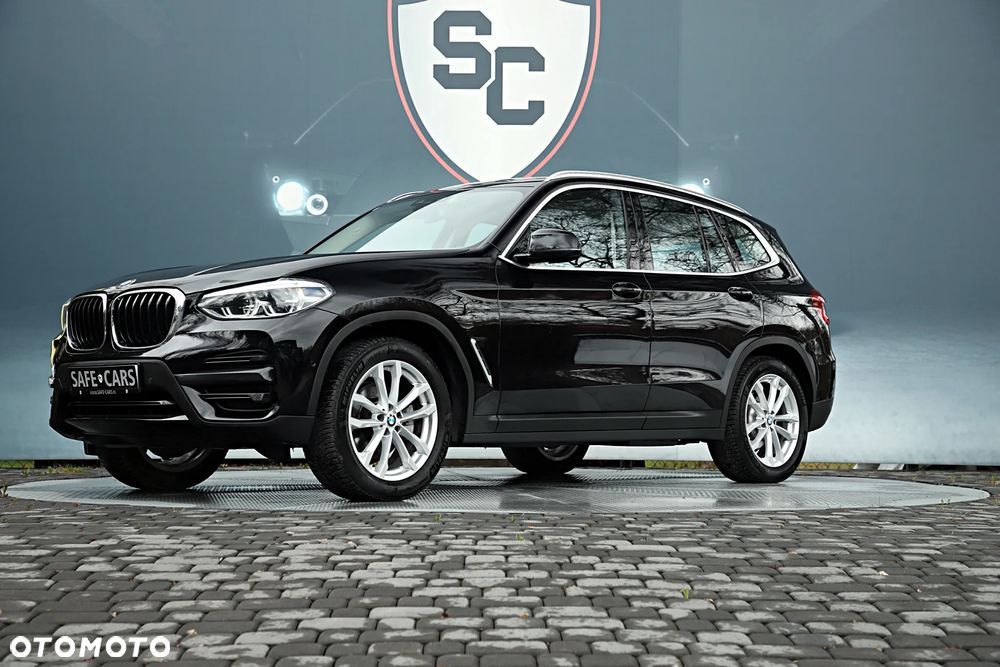 BMW X3 xDrive20i GPF Advantage - 4