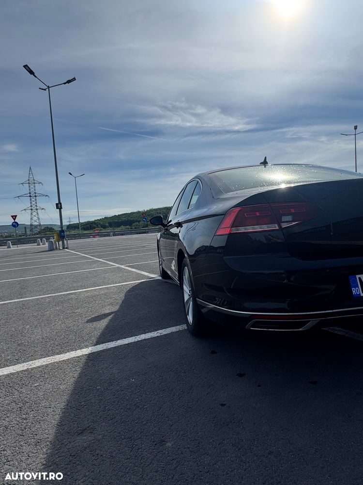 Volkswagen Passat 2.0 TDI DSG 4Mot Highline - 5