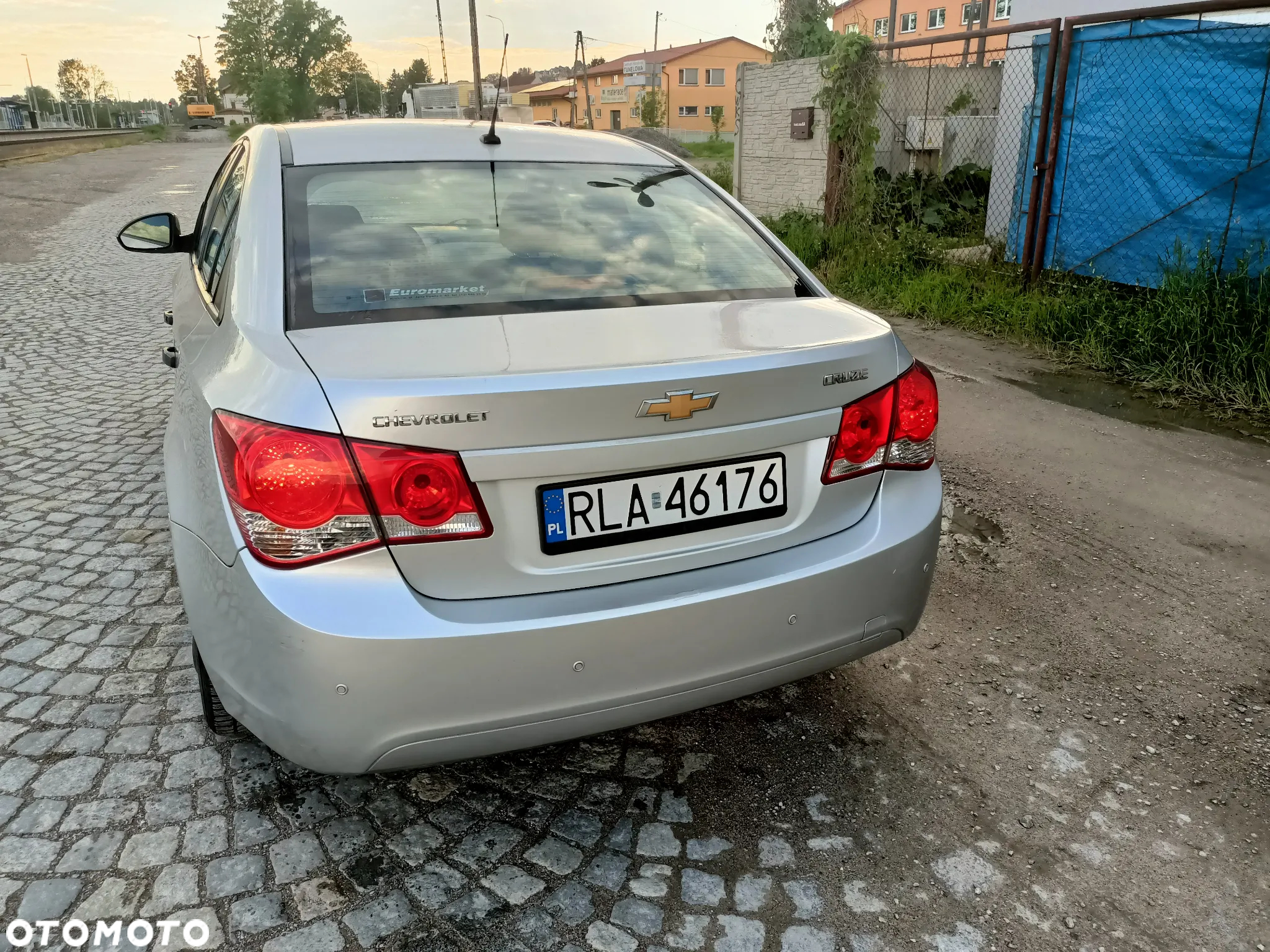 Chevrolet Cruze 1.6 LS - 6