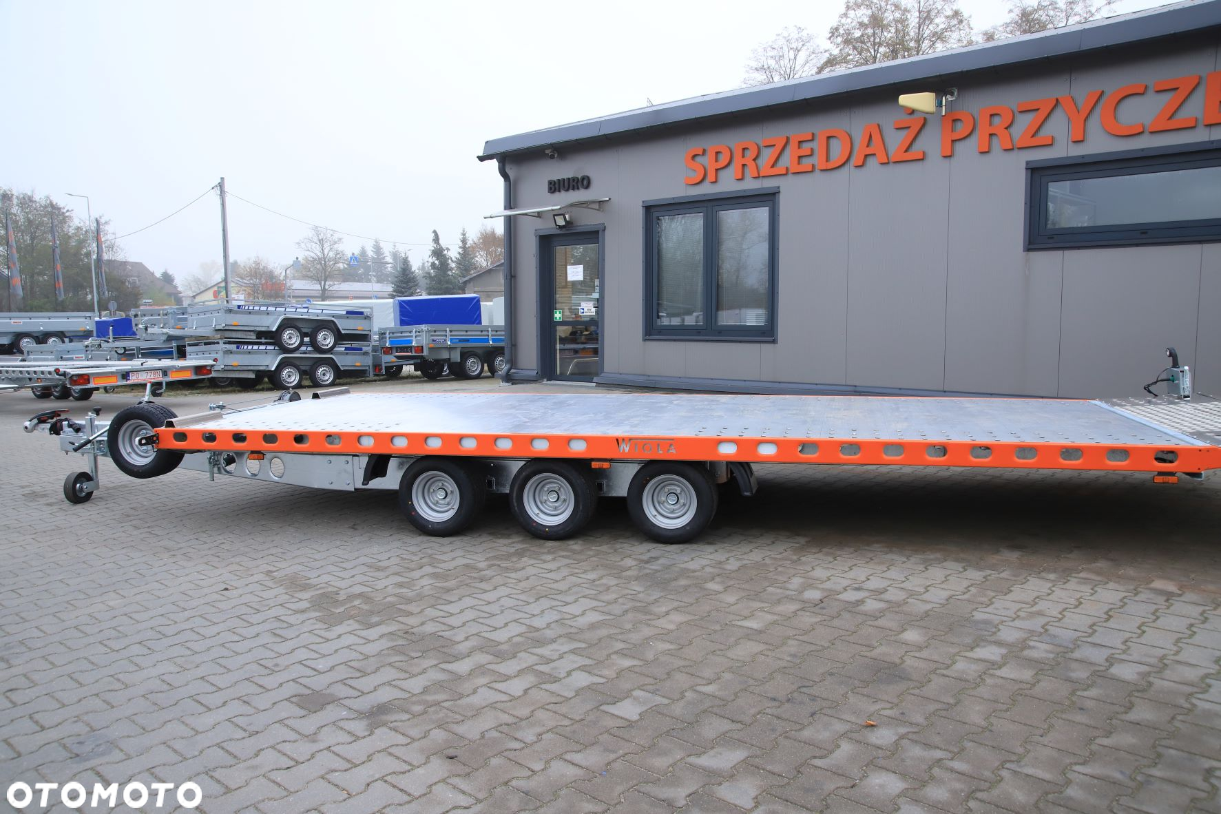 Wiola Uchylna L35G55P 5.5x2.08 3 osie Koła 195 R10 C - 5