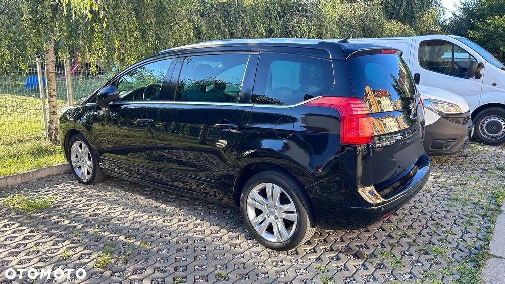 Peugeot 5008 1.6 THP Allure 7os - 16