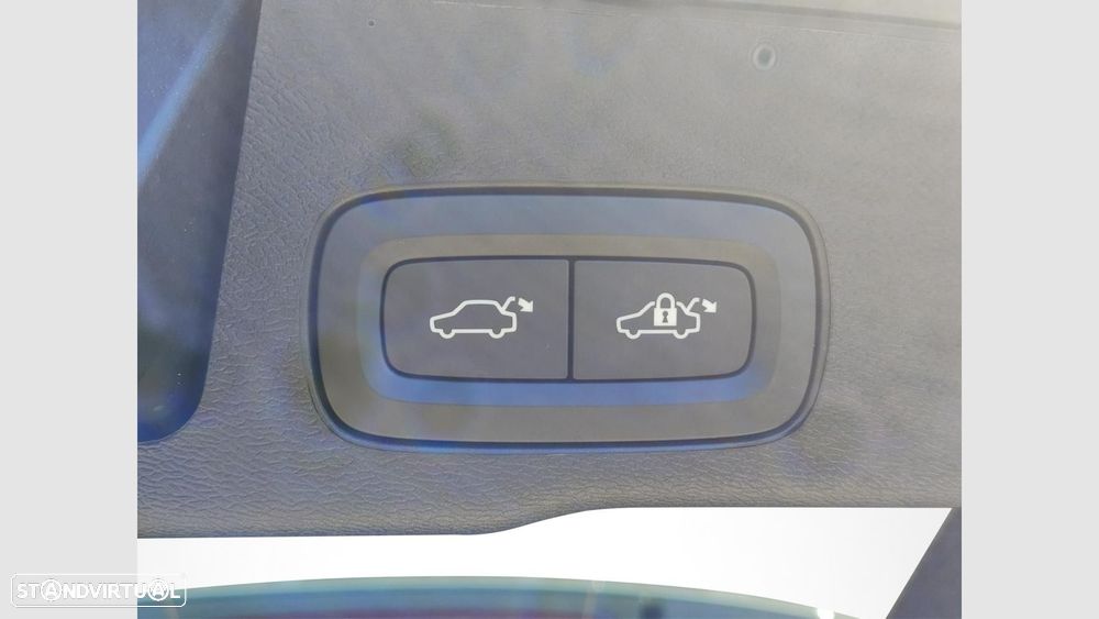 Volvo XC 60 2.0 T6 PHEV Core AWD - 18