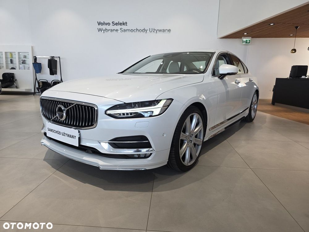 Volvo S90 - 2