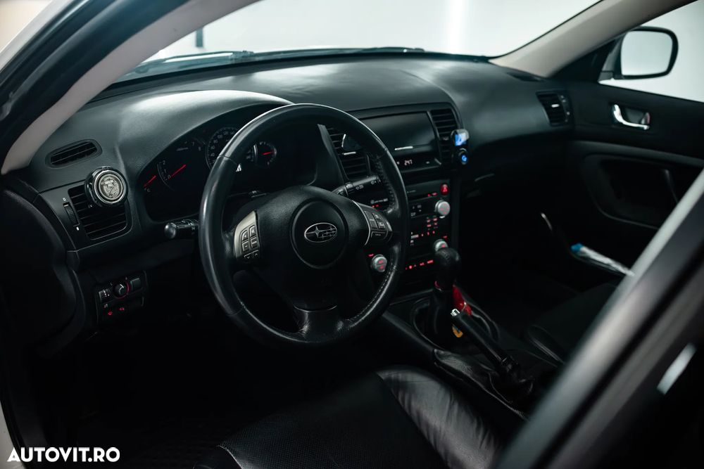 Subaru Legacy - 23