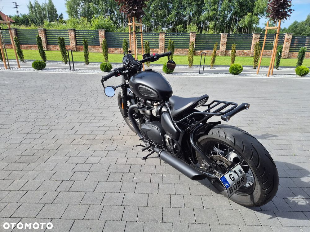Triumph Bonneville Bobber - 15
