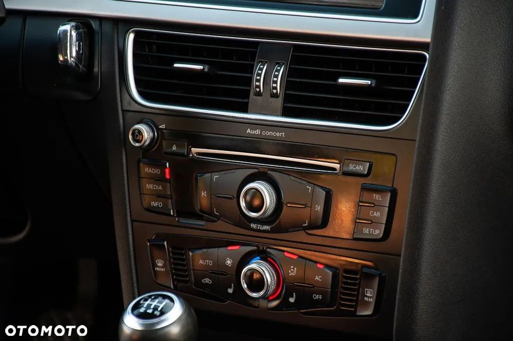 Audi A4 Avant 2.0 TDI DPF Ambition - 13