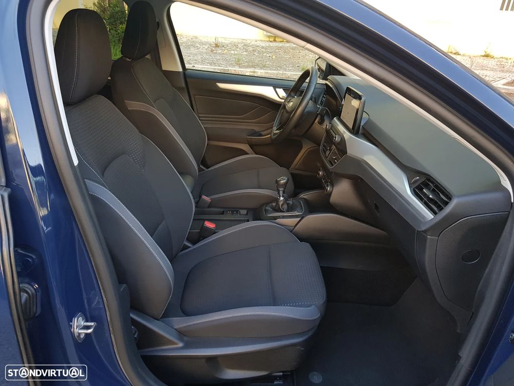 Ford Focus SW 1.5 TDCi EcoBlue Business - 38
