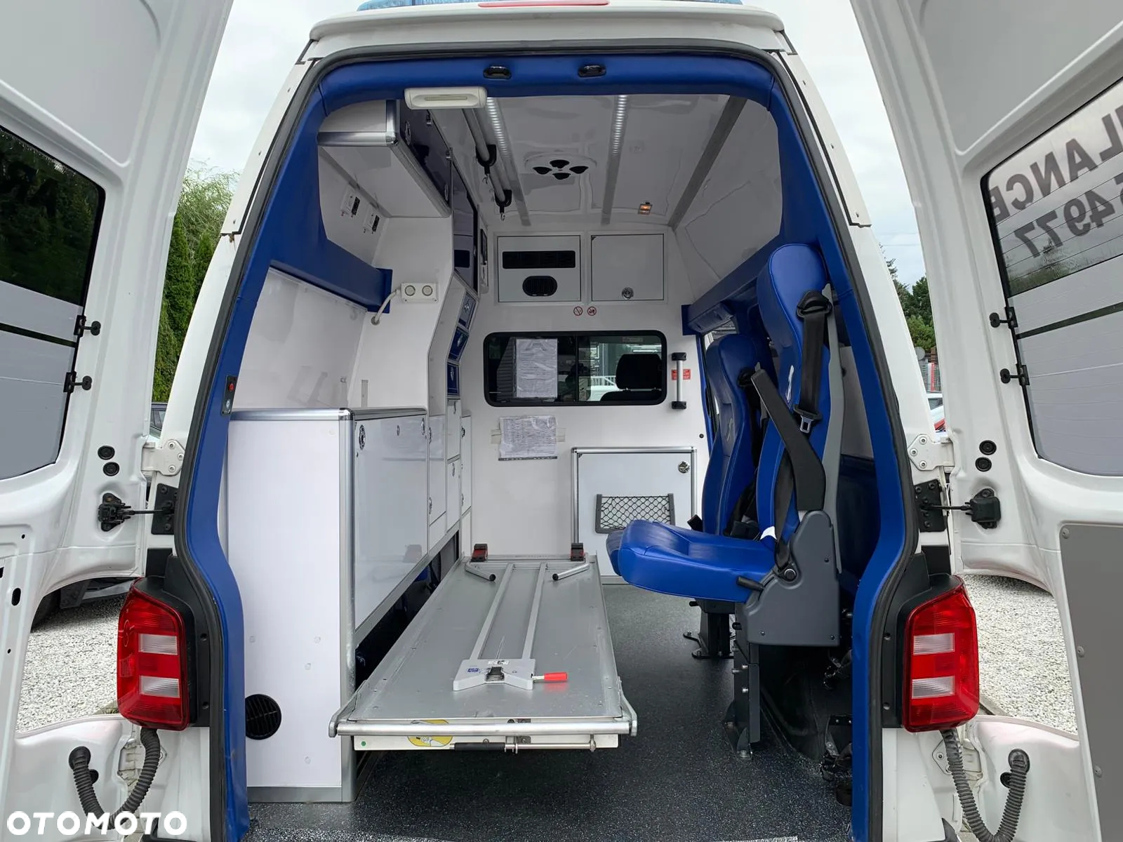 Volkswagen Transporter Caravelle T6.1 DSG Lang Highline - 22