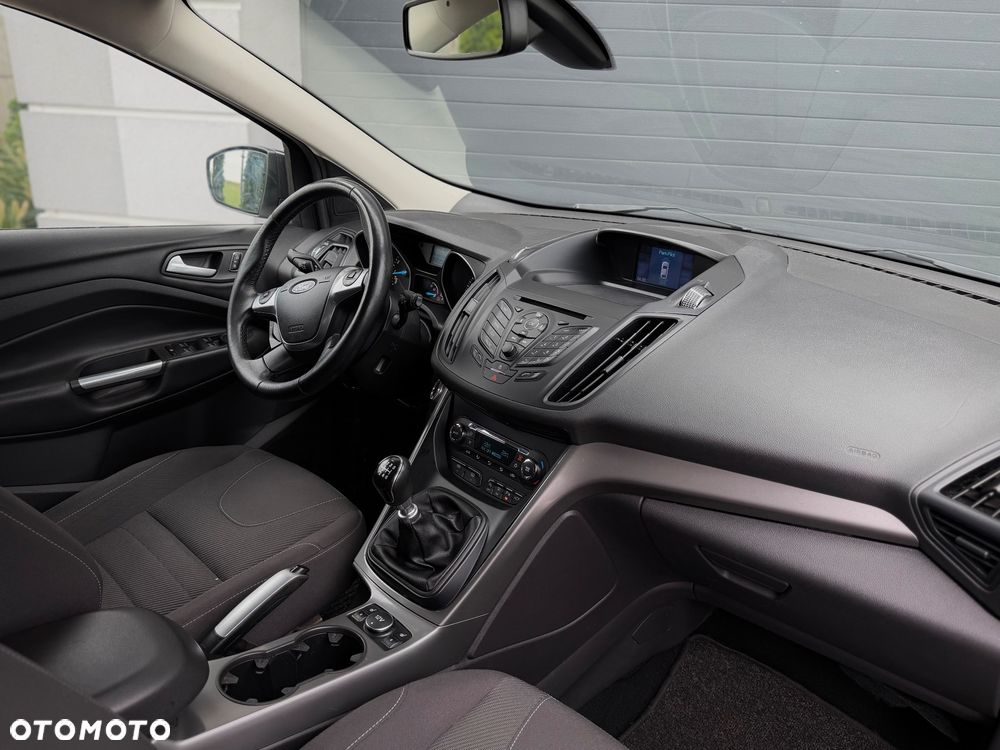 Ford Kuga 1.5 EcoBoost 2x4 Trend - 9