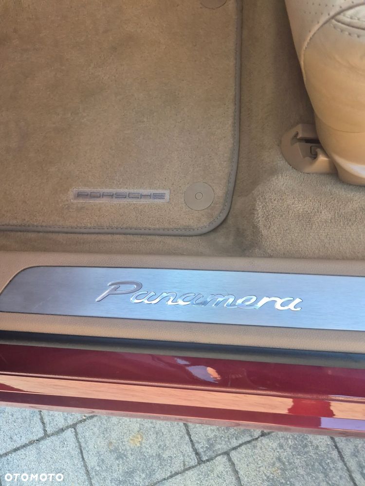 Porsche Panamera 4 PDK - 11