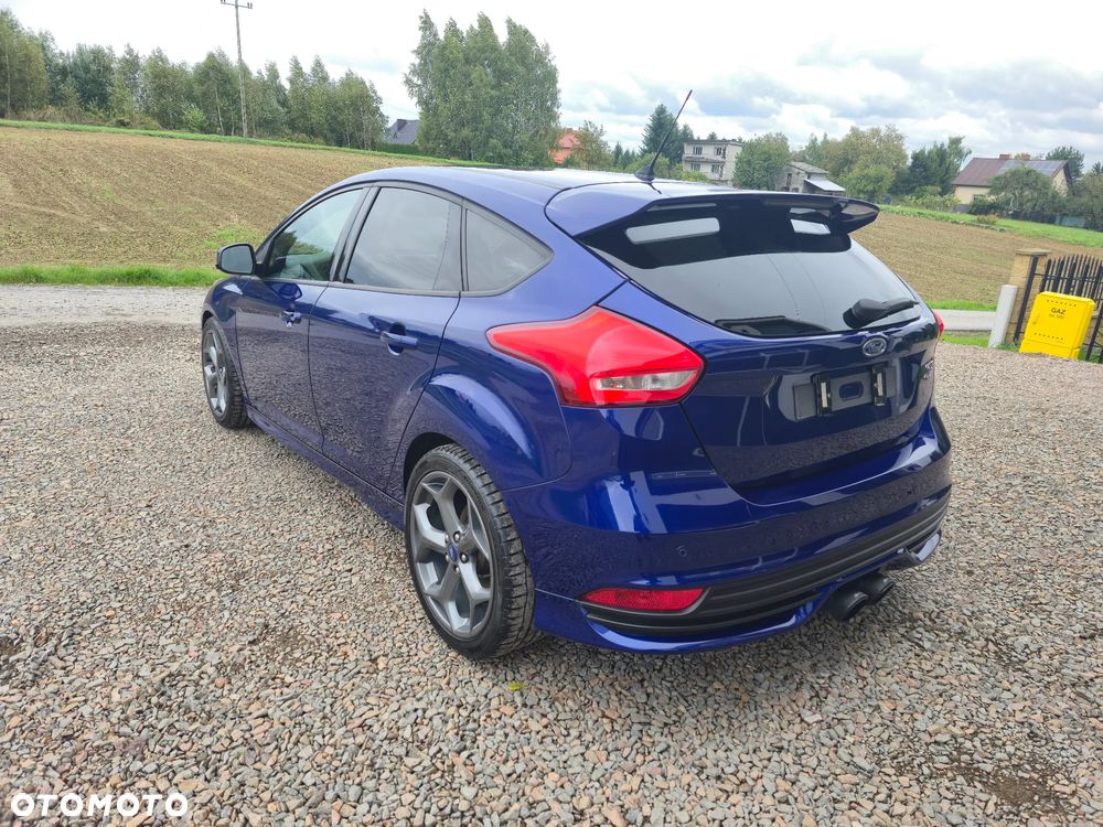 Ford Focus 2.0 EcoBoost ST mit Leder-Exclusiv-Paket - 29