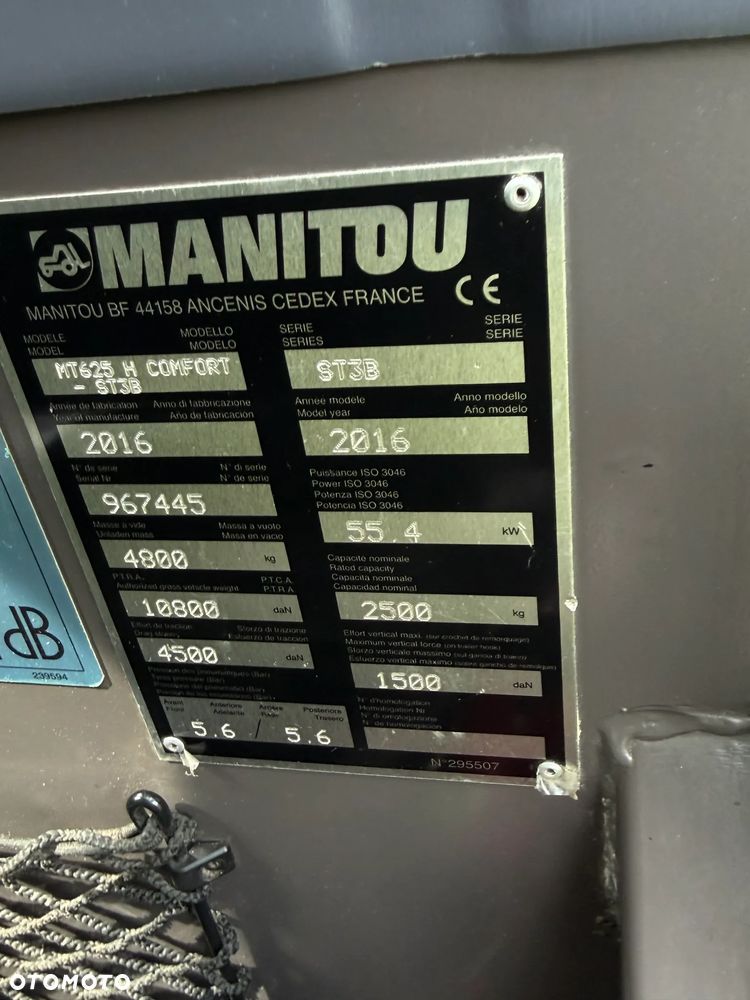 Manitou MT625H. Wersja COMFORT lepsza od Easy!! Ładowarka Teleskopowa 6 metrów Wysuw. Udźwig 2,5tony. Jak Nowa z Salonu. Pochodzi z Gospodarstwa Norweskiego! 2017rok. przebieg tylko 3200mtg. Silnik Kubota 4cyl. Mocny 80 Km. ZERO ZUŻYCIA ORYGINAŁ. Bez luzów i wycieków. Aktualna DEKRA BMWT. Mała Gabarytowo a Bardzo wydajna maszyna. Opony Nowe! Szybka wolna jazda. 3tryby skrętu! Zadbany sprzęt. Okazja - 7