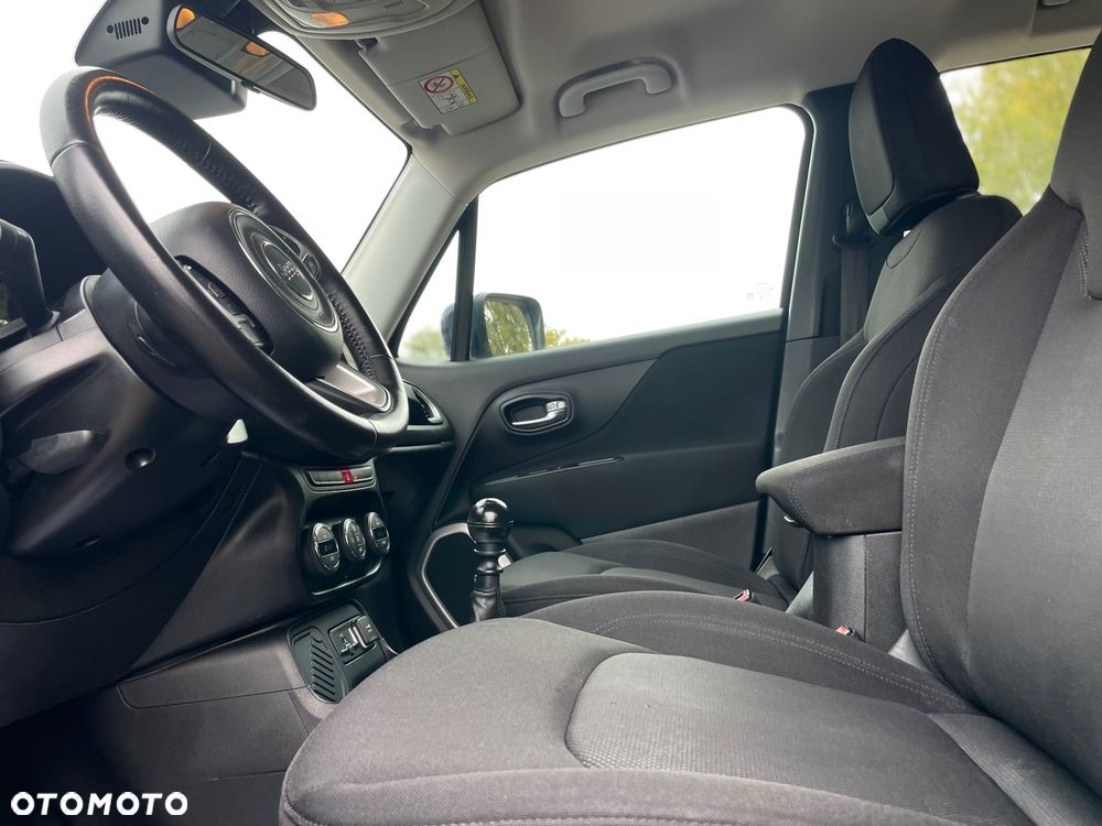 Jeep Renegade - 10