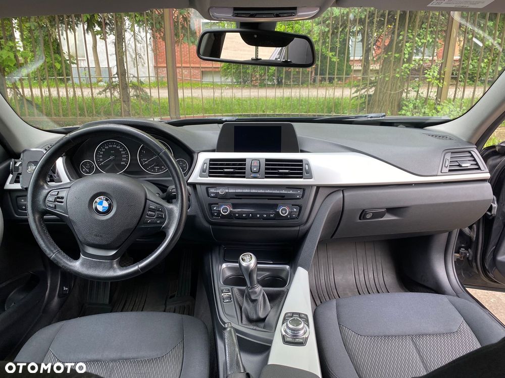 BMW Seria 3 320d - 7