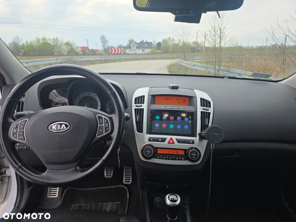 Kia ProCeed 2.0 Optimum + - 10