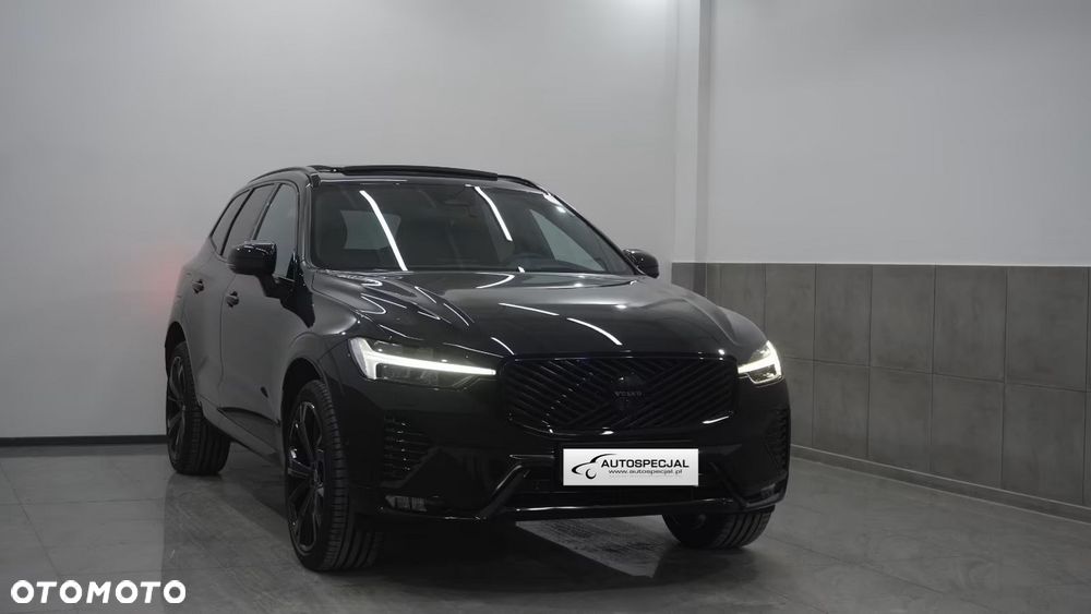 Volvo XC 60 B5 B AWD Plus Black Edition - 1