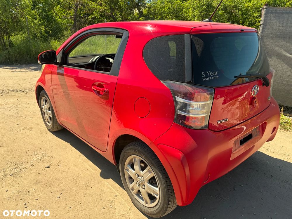 Toyota iQ 1.4 D-4D + - 5