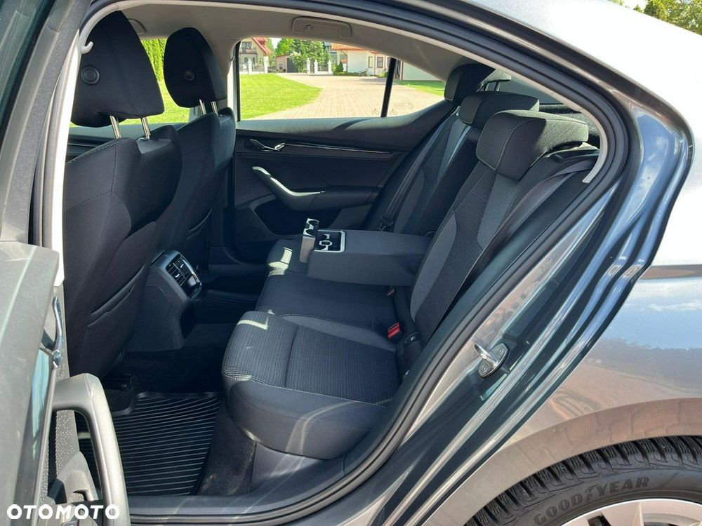 Skoda Octavia - 8