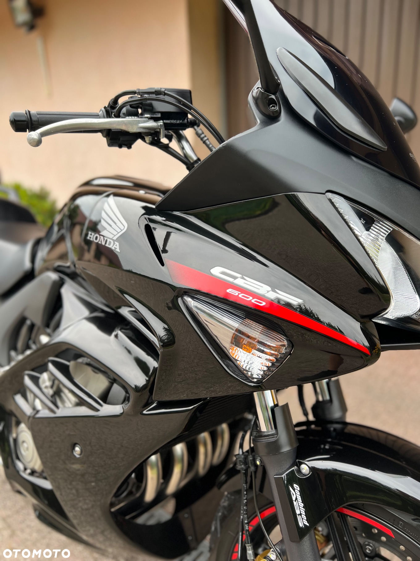 Honda CBF - 4