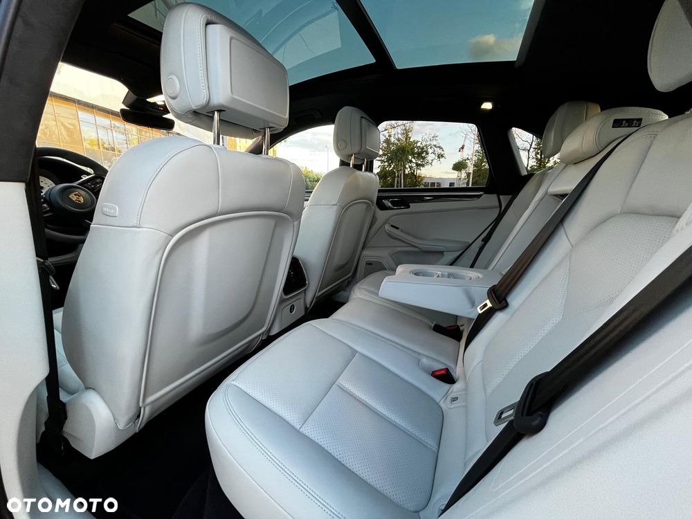 Porsche Macan - 8