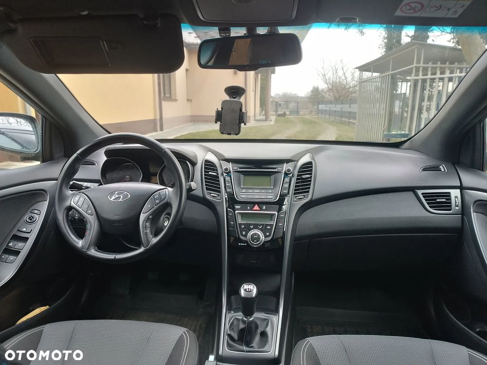 Hyundai i30 1.4 BlueDrive Go - 11